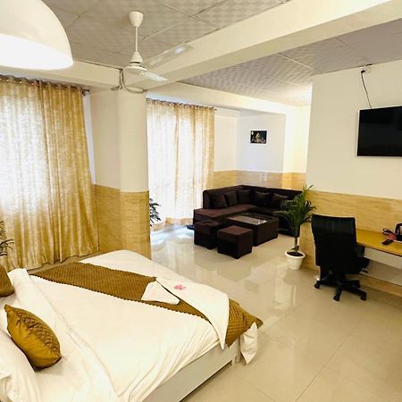 Hotel Relax In - Noida Sector 18 Kültér fotó