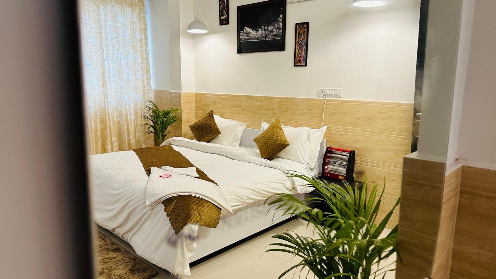 Hotel Relax In - Noida Sector 18 Kültér fotó