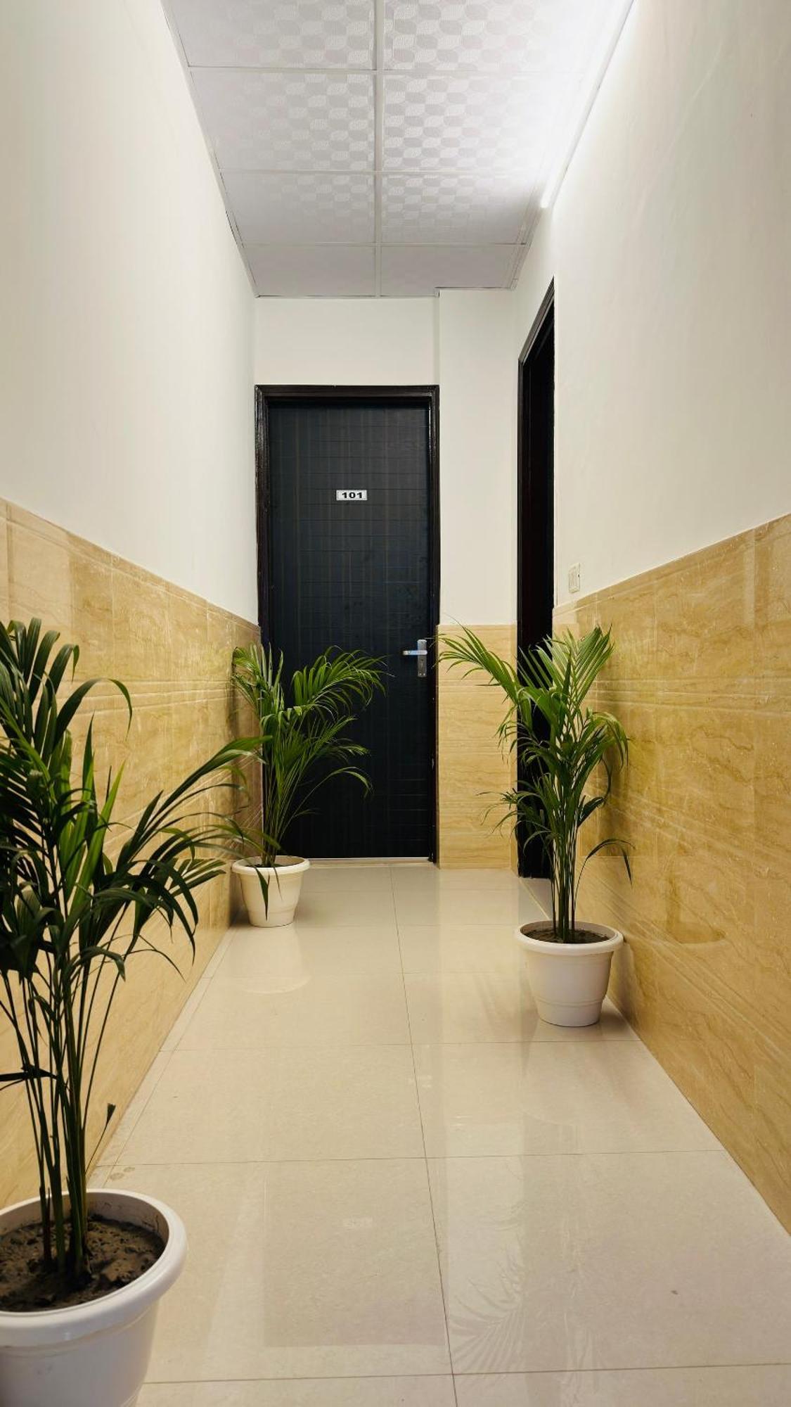 Hotel Relax In - Noida Sector 18 Kültér fotó