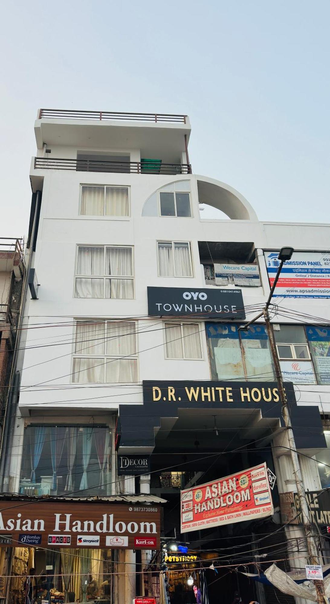 Hotel Relax In - Noida Sector 18 Kültér fotó