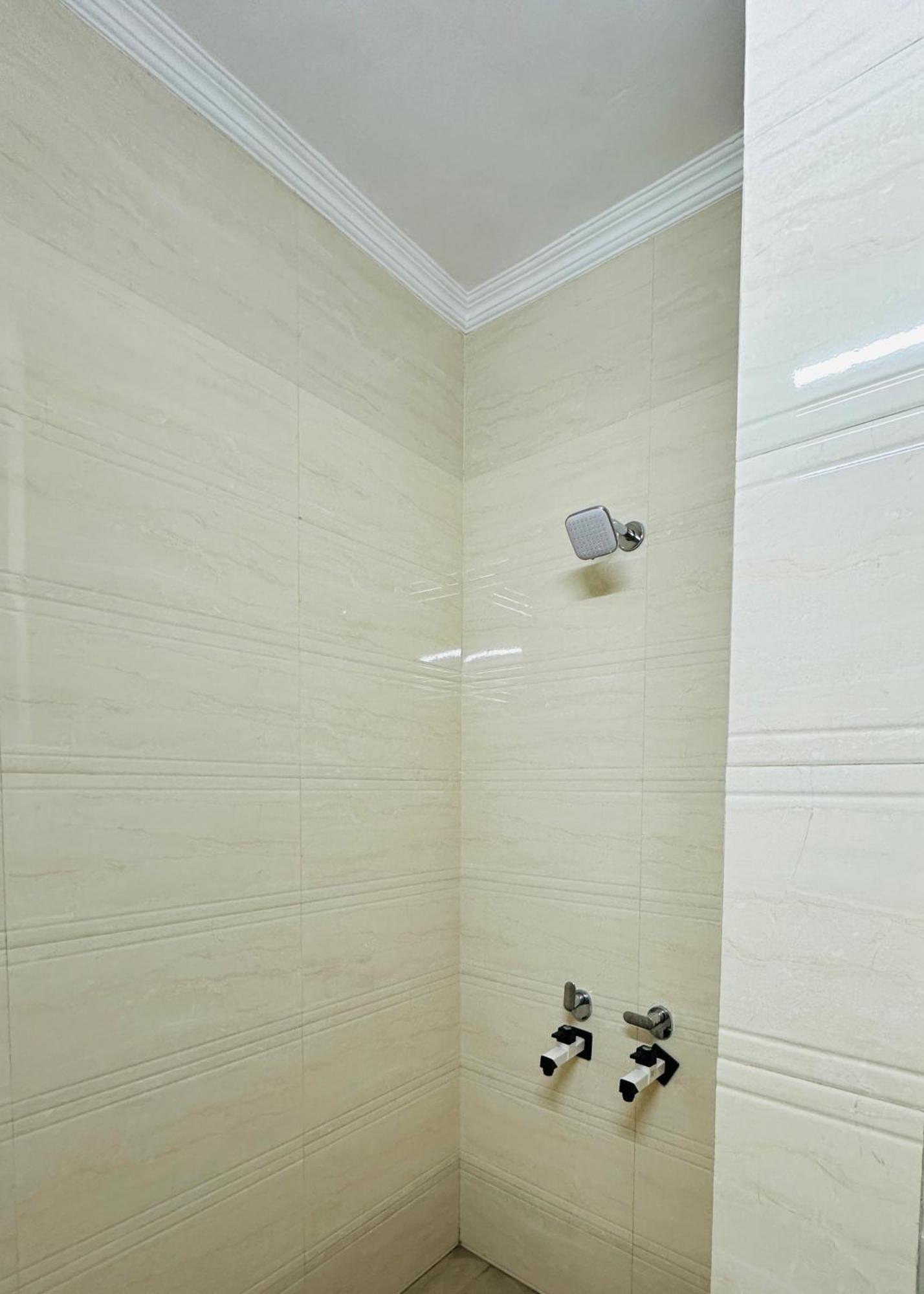 Hotel Relax In - Noida Sector 18 Kültér fotó